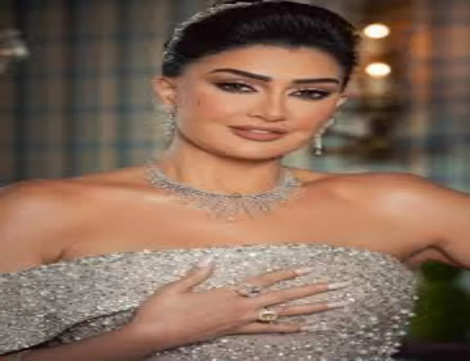غادة عبد الرازق تفوز بجائزة أفضل ممثلة دراما عن دورها في مسلسل "صيد العقارب"