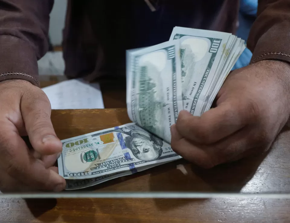سعر الدولار اليوم مقابل الجنيه المصري والدرهم الإماراتي والريال السعودي والدينار الجزائري 7 سبتمبر 2024