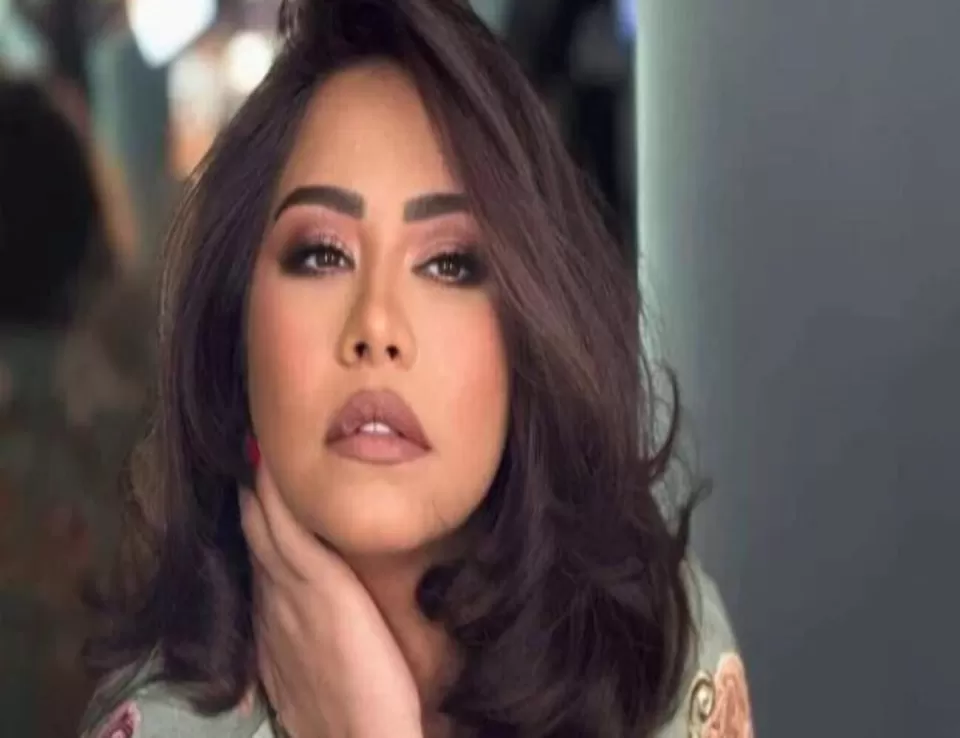 شيرين عبد الوهاب تنفي أخبار العملية الجراحية وتطمئن جمهورها شيرين عبد الوهاب تنفي أخبار العملية الجراحية وتطمئن جمهورها