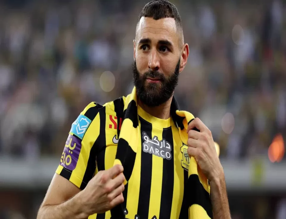 كريم بنزيما يحقق جائزته الفردية الأولى خلال الموسم الجاري 