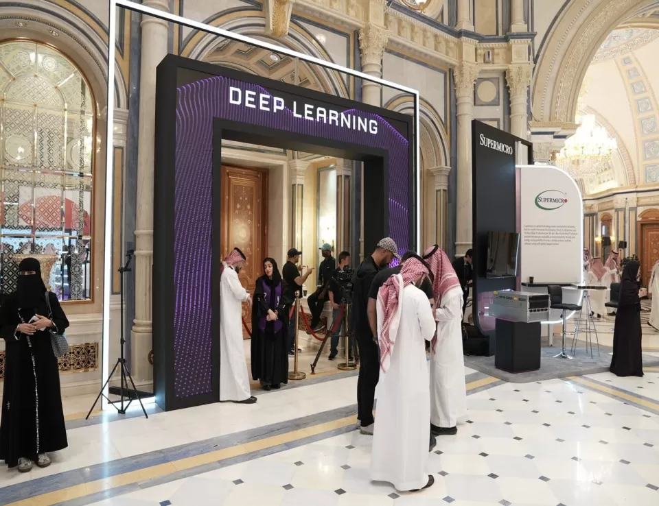 القمة العالمية للذكاء الاصطناعي تبدأ أعمالها في الرياض بمشاركة دولية واسعة