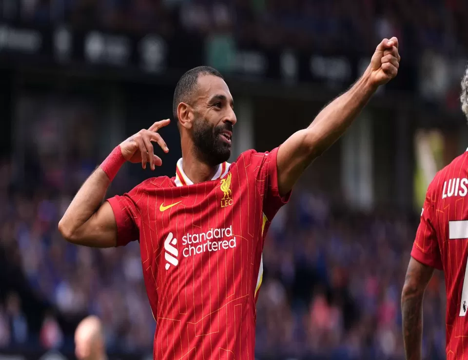 سلون يعلق على تصريحات محمد صلاح : لا أتحدث عن عقود اللاعبين