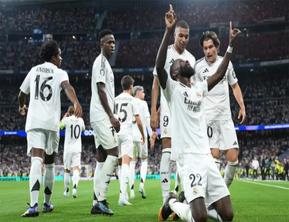 ريال مدريد يبدأ حملة الدفاع عن لقب أبطال أوروبا بثلاثية في مرمى شتوتجارت الألماني 