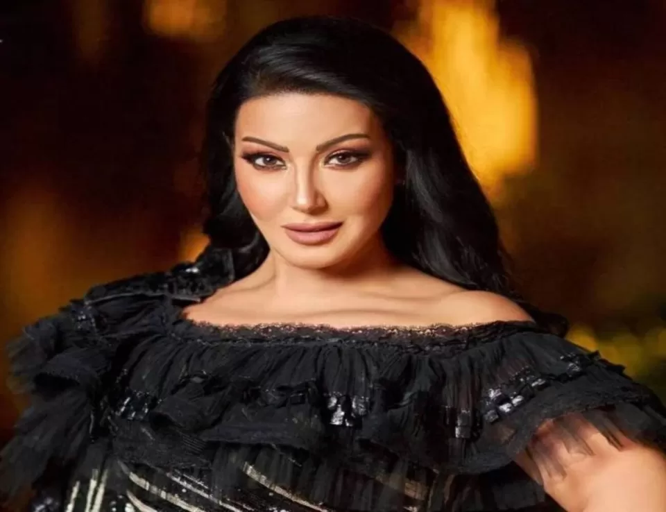 سمية الخشاب توضح موقفها بعد إيقاف فيلم "التاروت" وتحويل المشاركين للتحقيق