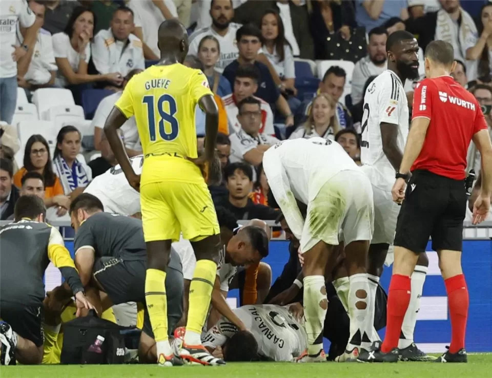 ريال مدريد يتلقى ضربة موجعة بإصابة كارفاخال .. وأنشيلوتي : نشعر بالحزن