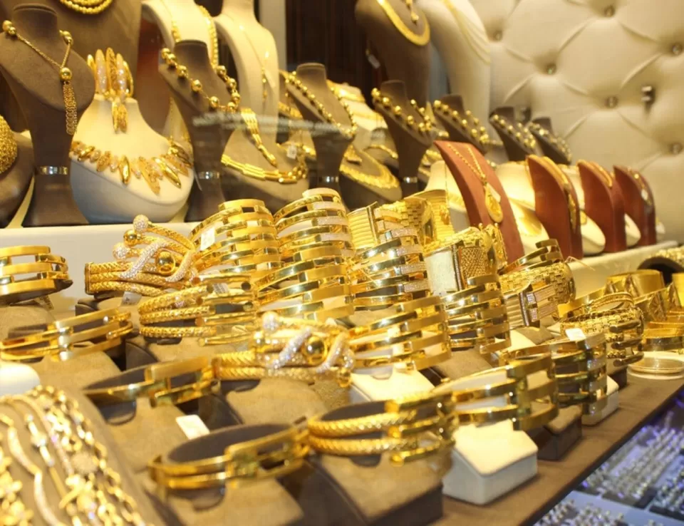 أسعار الذهب  في مصر والسعودية والإمارات والجزائر بعد ظهر اليوم الخميس