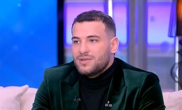 مسلم يواجه مشكلة صحية بعد أسابيع قليلة من احتفاله.. ويدعو الله