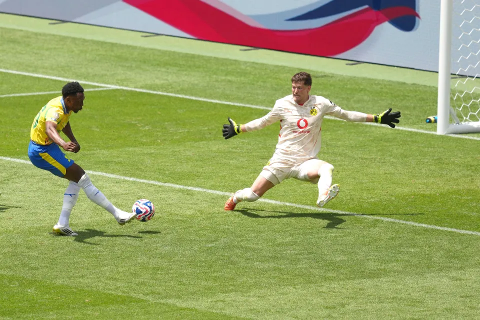 بوروسيا دورتموند يتغلب على صن داونز