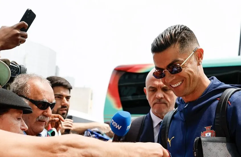 رونالدو يدخل التاريخ كأول لاعب كرة قدم بثروة تتجاوز مليار دولار