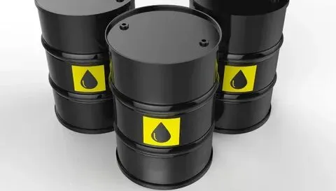 أسعار النفط تُسجل تراجعًا طفيفًا اليوم