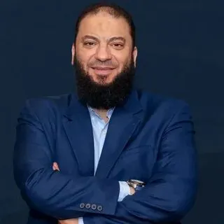 تعافي الداعية حازم شومان وخروجه من المستشفى بعد أزمة صحية مفاجئة