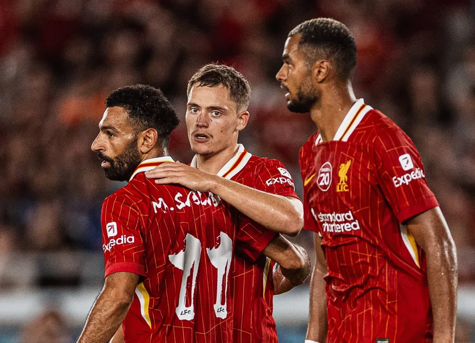 ليفربول يفوزه على نظيريه يوكوهاما بثلاثية في مباراة ودية مثيرة