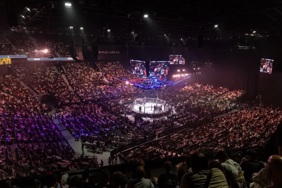 العاصمة الإماراتية