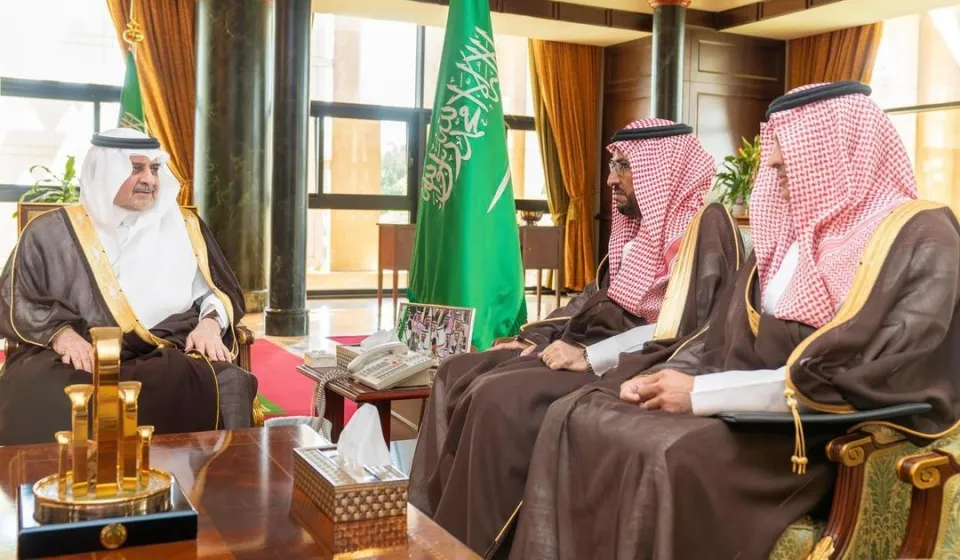 السعودية: أمير منطقة تبوك يزور المؤسسات الصحية ويراجع خطط التطوير والتحسين السعودية: أمير منطقة تبوك يزور المؤسسات الصحية ويراجع خطط التطوير والتحسين