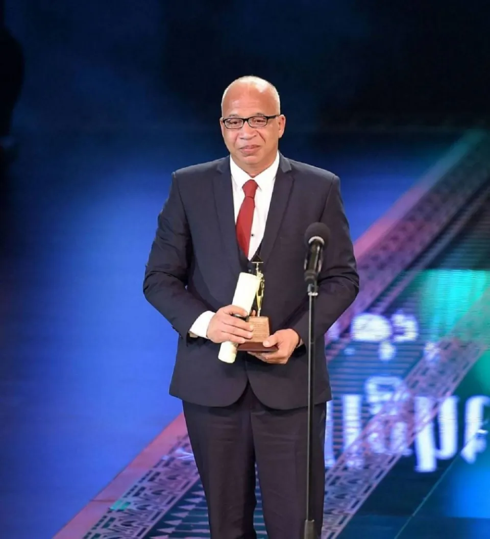 شريف الدسوقي يوضح حقيقة اتهام بدرية طلبة بمسؤوليته عن بتر قدمه