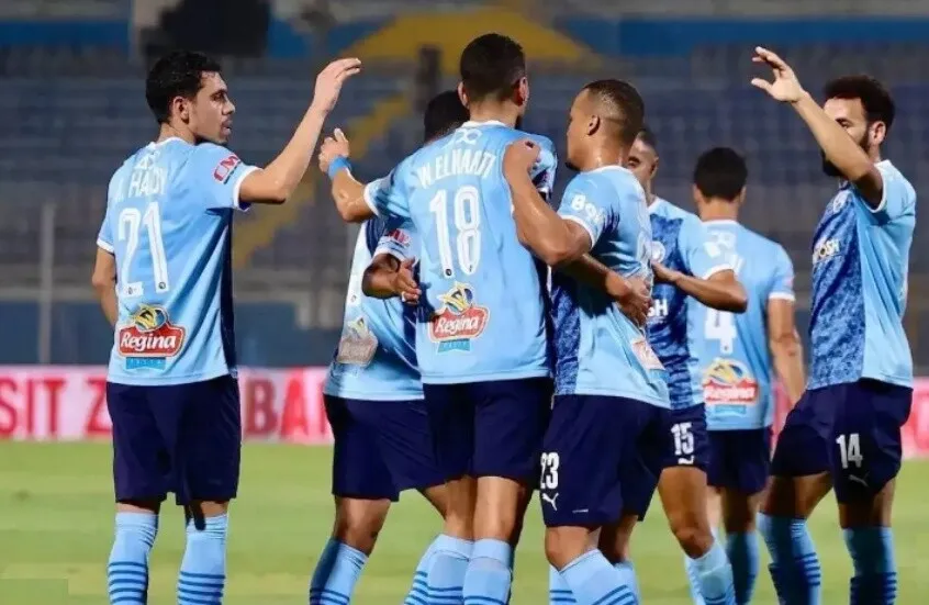 ارتباك في أرقام قمصان بيراميدز خلال مواجهة الإسماعيلي بالدوري المصري