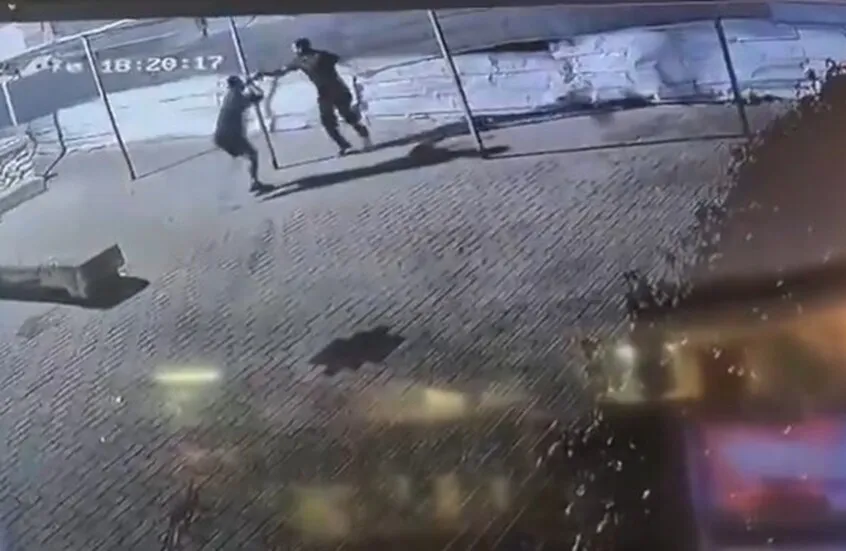 هروب فلسطينيين مقيدين من قبضة الشرطة الإسرائيلية في أسدود