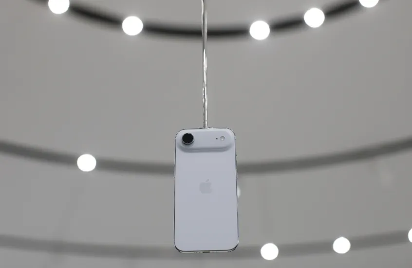 آبل تطلق "آيفون Air" الأنحف