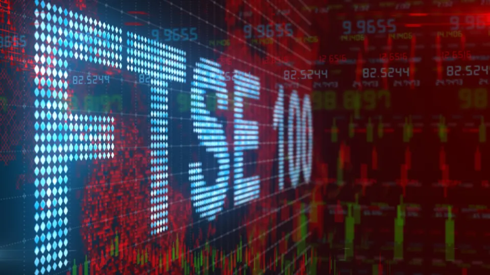 مؤشر "فوتسي 100" يصل إلى مستوى قياسي بدعم أسهم البنوك والشركات الاستهلاكية