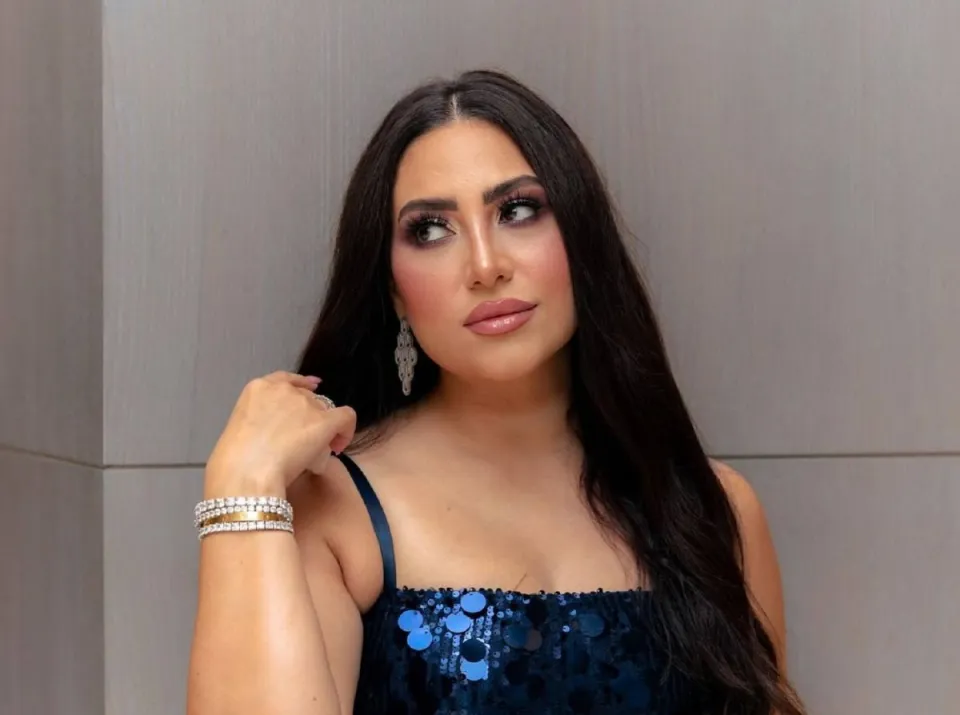 تورّط محامي بوسي في قضية تزوير.. والفنانة تروي تفاصيل أزمتها بعد منعها من السفر تورّط محامي بوسي في قضية تزوير.. والفنانة تروي تفاصيل أزمتها بعد منعها من السفر