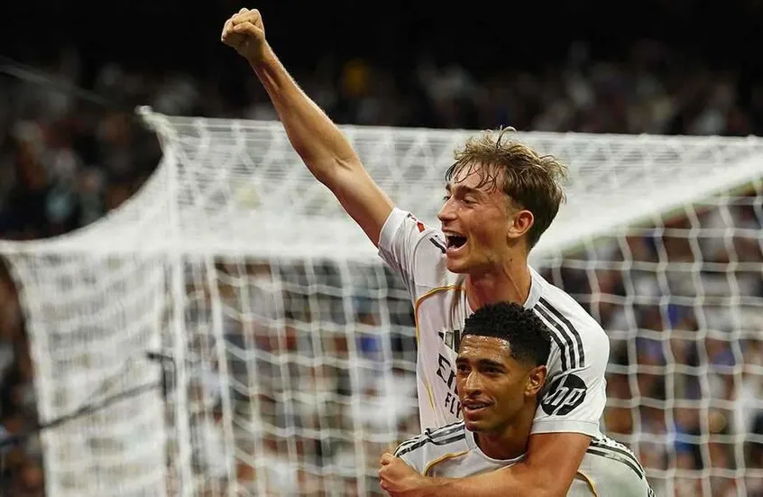 ريال مدريد يتفوق على برشلونة في "الكلاسيكو" بهدفين مقابل هدف ريال مدريد يتفوق على برشلونة في "الكلاسيكو" بهدفين مقابل هدف