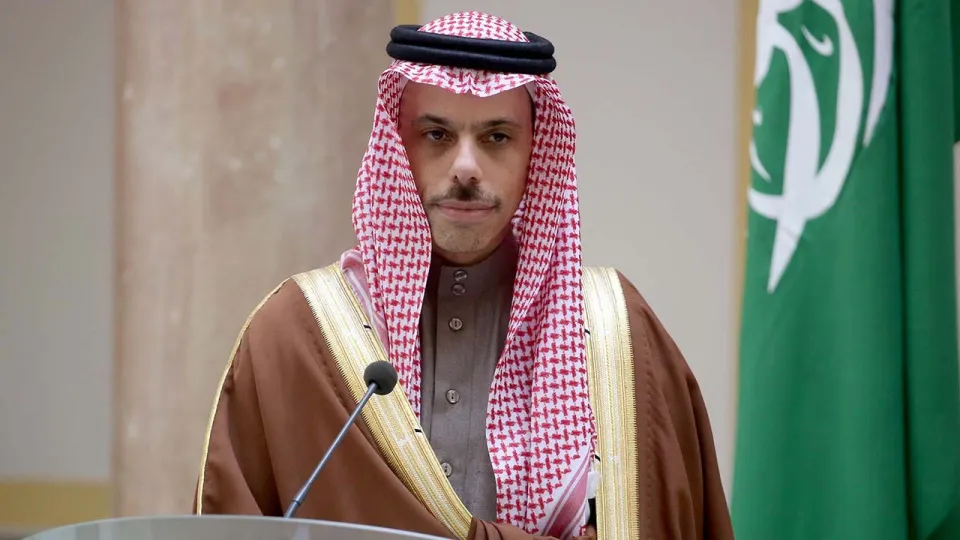 الأمير فيصل بن فرحان يبحث مع جوتيرش تطورات الأوضاع الإقليمية والدولية