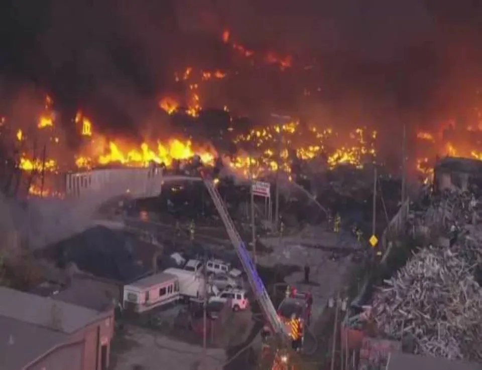 ارتفاع حصيلة ضحايا تحطم طائرة شحن في كنتاكي الأمريكية إلى 11 قتيلا