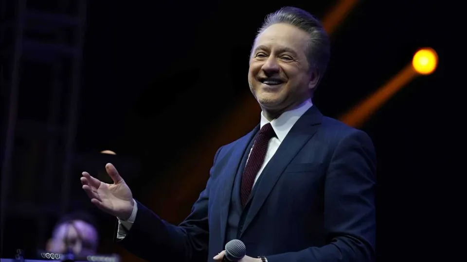 مروان خوري يشعل كندا بأمسيتين غنائيتين ويستعد للقاء جمهوره في الرياض مروان خوري يشعل كندا بأمسيتين غنائيتين ويستعد للقاء جمهوره في الرياض