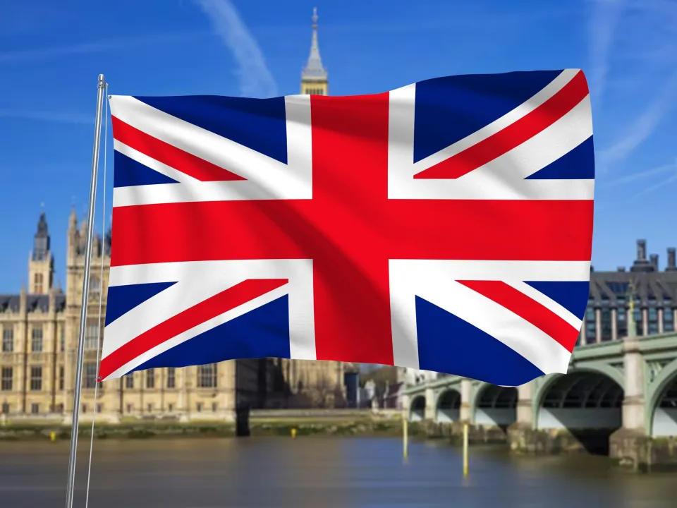 بريطانيا تعلن تغييرات تاريخية في سياسة دعم طالبي اللجوء