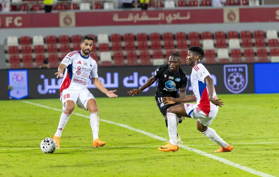 بني ياس يكتسح الشارقة والنصر يواصل انتصاراته.. وتعادل دبا مع الوحدة