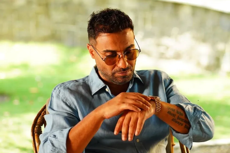 أحمد فهمي يكشف حقيقة طلاقه وعلاقته بأسماء جلال ويعتذر لهنا الزاهد