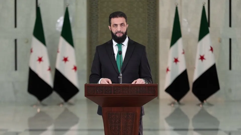 الشرع يحذّر من مخاطر الطموحات الإسرائيلية لإقامة منطقة عازلة جنوب سوريا