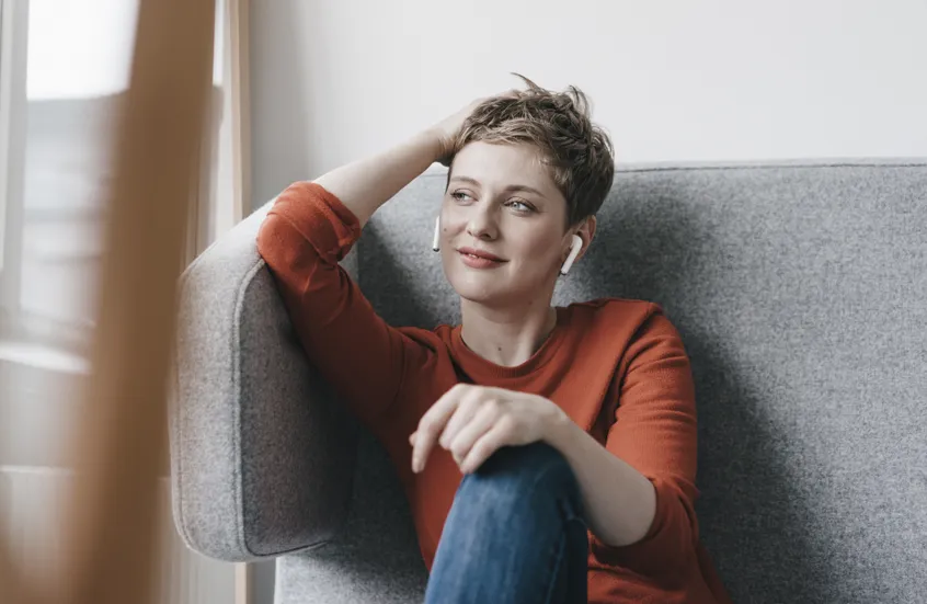 خبر صحّي: استخدام سماعات الرأس المكثف قد يهدد السمع بشكل دائم