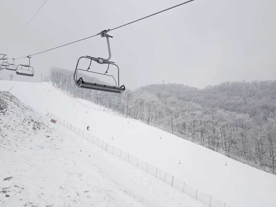 مصرع ثلاثة متزلجين جراء انهيارات ثلجية منفصلة في جبال الألب الفرنسية