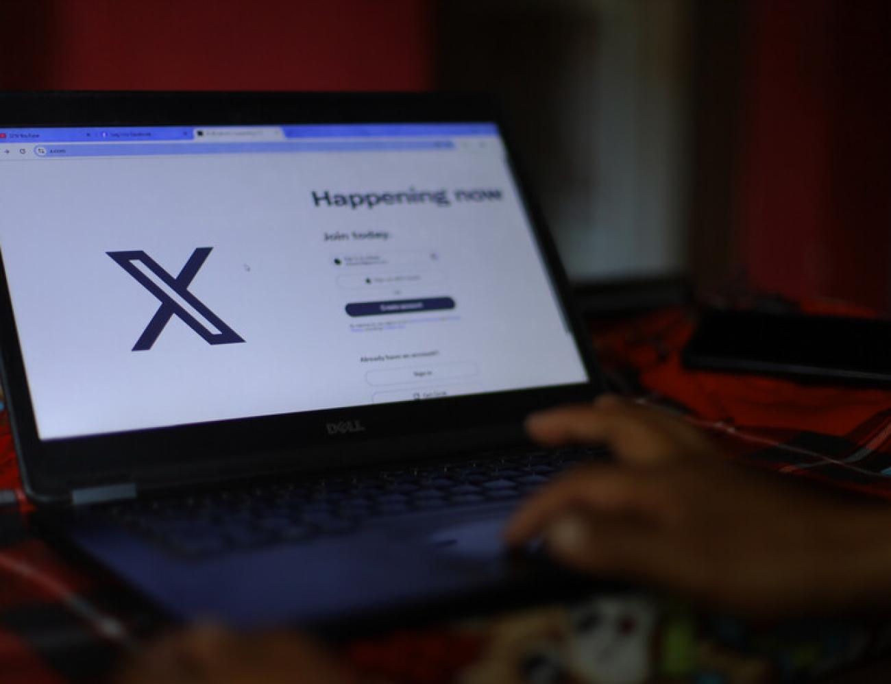 انقطاعات واسعة في منصة "إكس"… آلاف المستخدمين يبلغون عن أعطال حول العالم