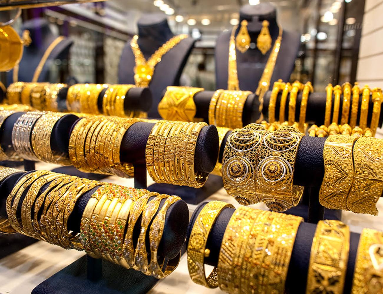 الذهب يواصل الصعود والفضة تحقق مستويات قياسية مع توقعات خفض الفائدة الأميركية