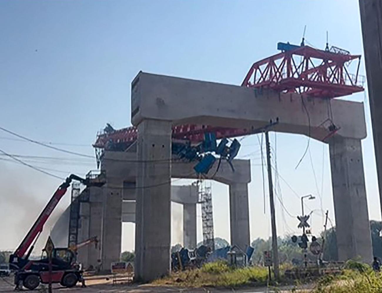 تايلاند: 22 قتيلاً وعشرات المصابين في انهيار رافعة على قطار شمال البلاد