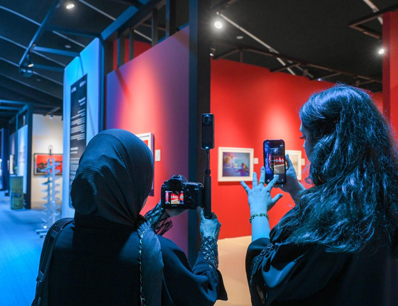 جامعة الشارقة تنظم ورشا متخصصة حول تقنيات الواقع الافتراضي في"إكسبوجر